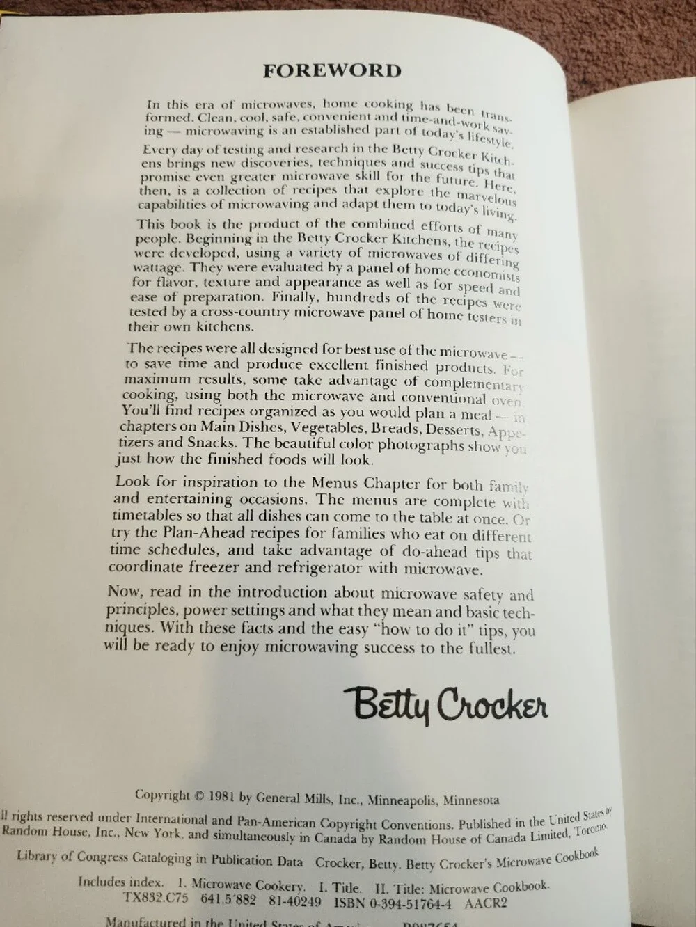 Betty Crocker Microwave Cookbook Vintage 1981
